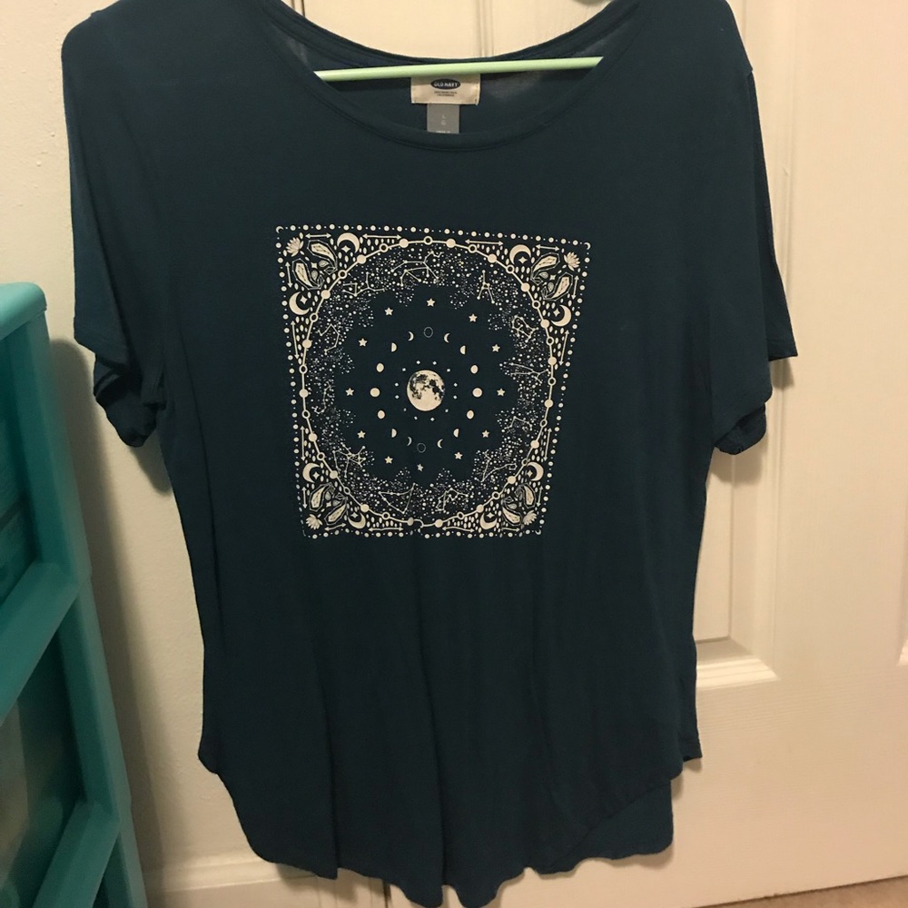 Blue moon-design shirt from old navy